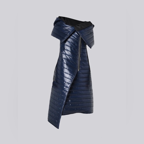 Long Asymmetric Puffer Vest by METAMORPHOZA size 8 - Picture 5 of 8